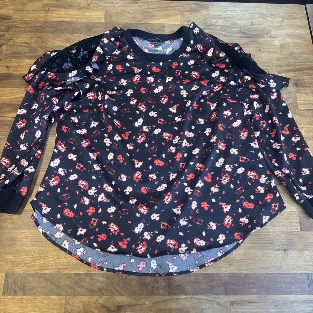Lane Bryant Top Black Floral Shirt Ruffle Sleeve Sz 14 16 - A00003